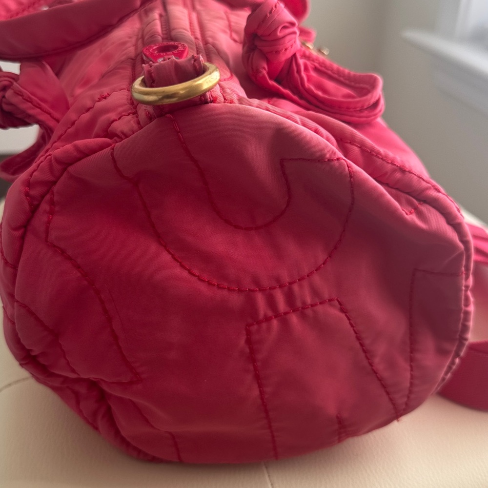 Marc by Marc Jacobs Hot Pink Quilted Nylon Barrel Bag with Strap - Picture 6 of 16